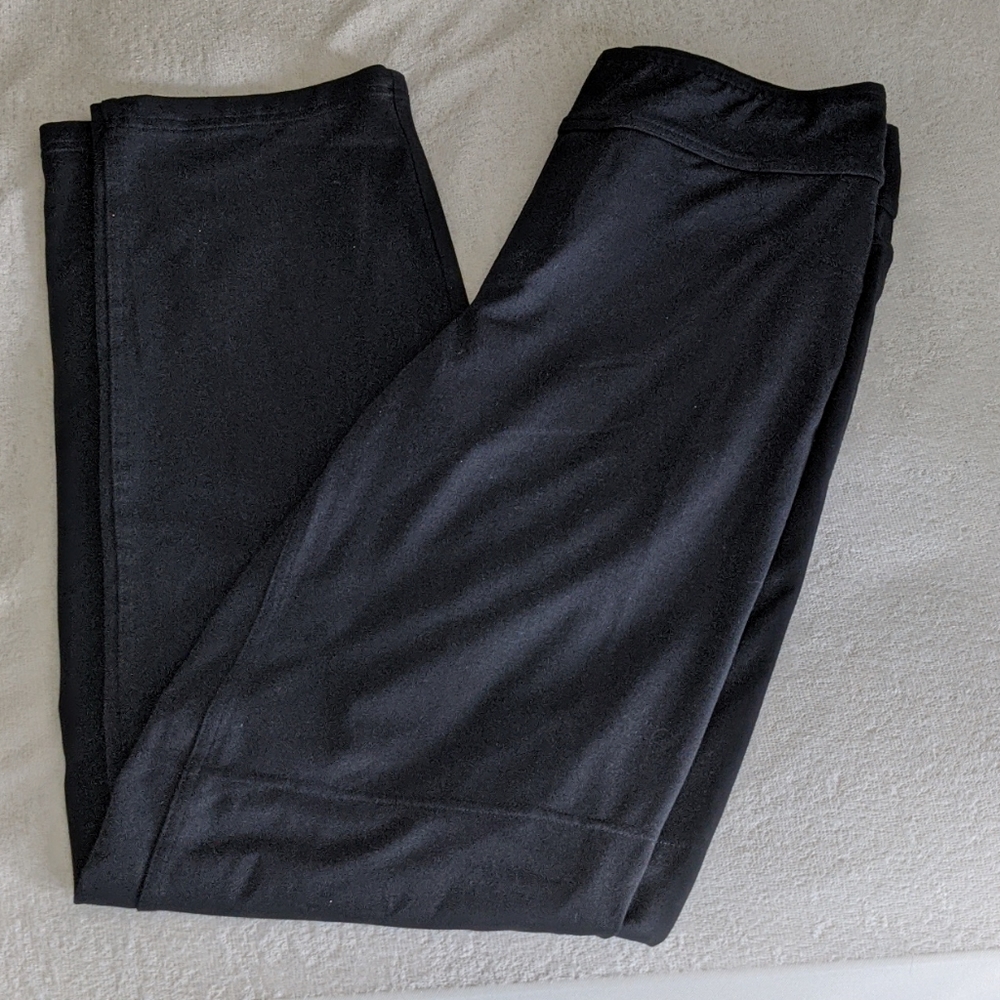 Black pull on lounge pants